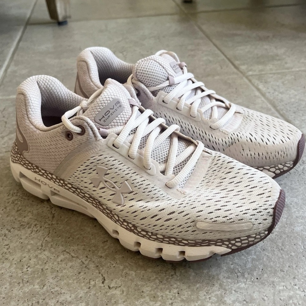 Under Armour Sz. 8.5 Infinite 2 Hovr Women Running Sneaker Blush Pink Athletic